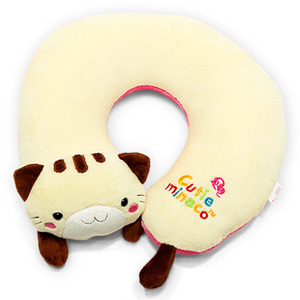 U-shaped plush cat pillow